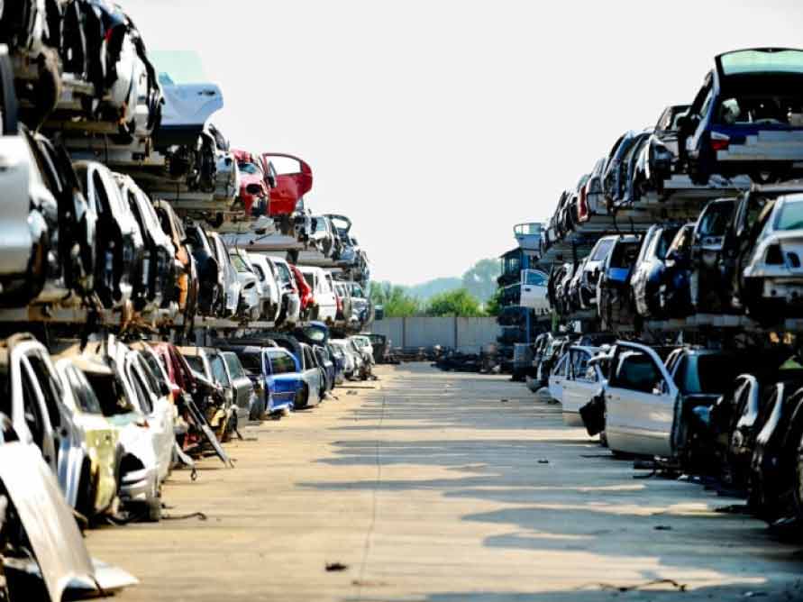 blogs/Advantages-of-Selling-Your-Car-to-a-Junkyard