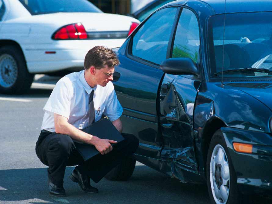 blogs/Get-the-Value-of-Your-Damaged-Car-Instantly